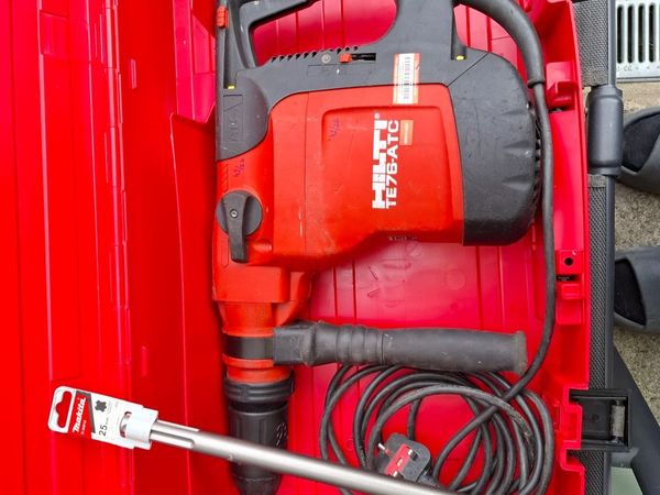 HILTI TE76 DRILL 230V  warranty 6-months/receipt - Main image