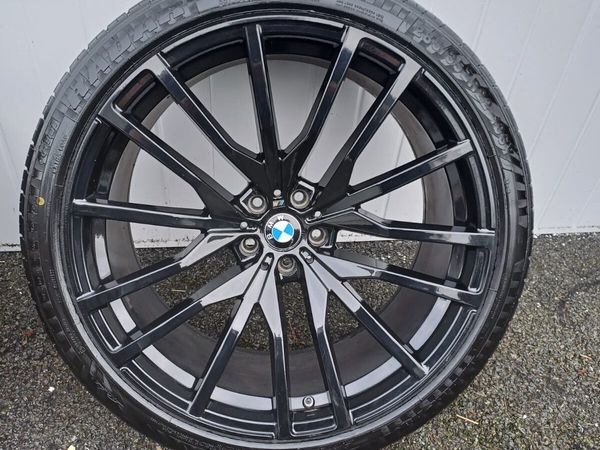 Bmw x5 22inch alloys - Main image