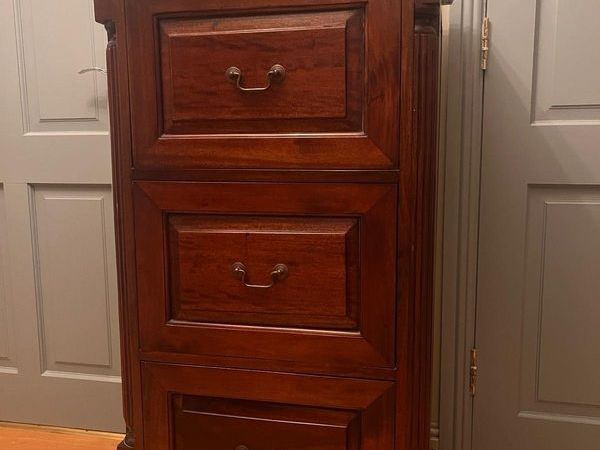 Mahogany filing cabinet - Main image