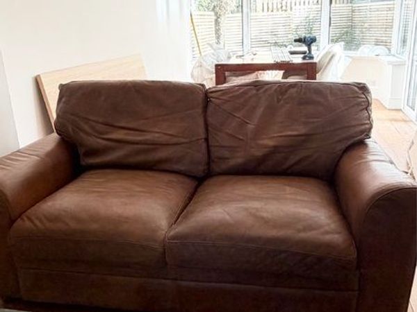 2 seater leather couch - free - Main image