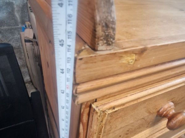 Pine chest of drawers - Main image