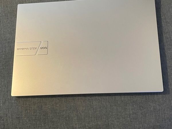 Laptop - Main image