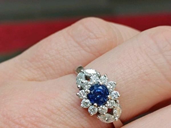 Floral Blue Sapphire & Diamond Ring, 18k Gold - Main image