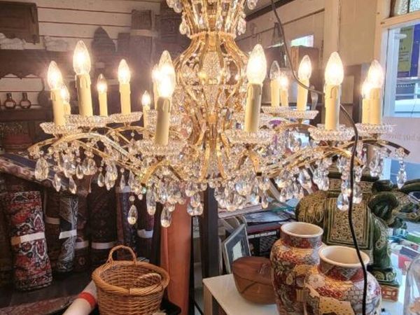 Large French crystal chandalier - Main image