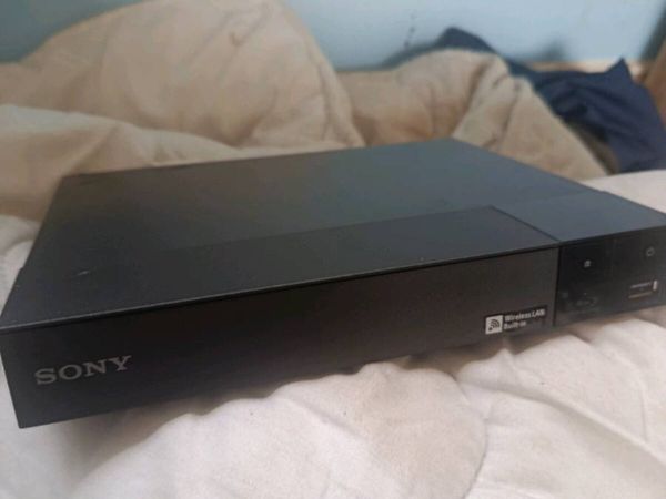 Sony dvd player and remote - Main image