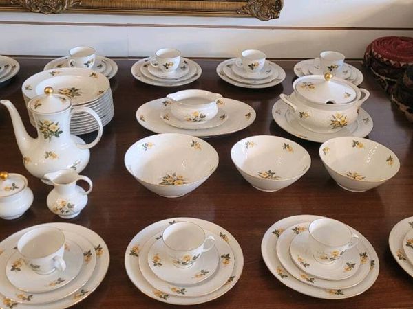 Dinner set Bawaria for 12 person. 70 pices. - Main image