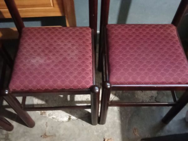 Dinning room chairs in new condition very clean - Main image