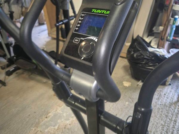 Cross trainer - Main image