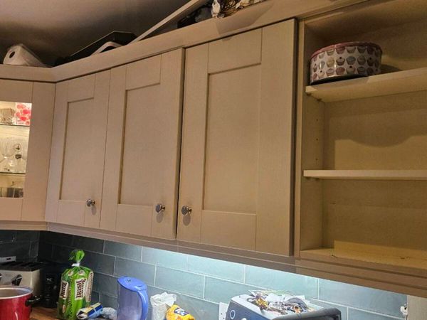 Kitchen cupboards and extraction hood - Main image