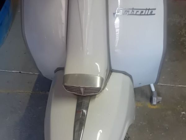 Innocenti Lambretta SX 150 - Main image