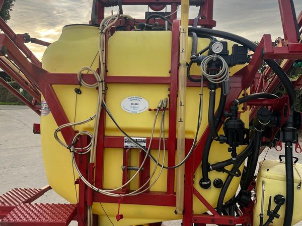 Hardi 1000 Ltr 15 mTr  Mounted Sprayer - Main image