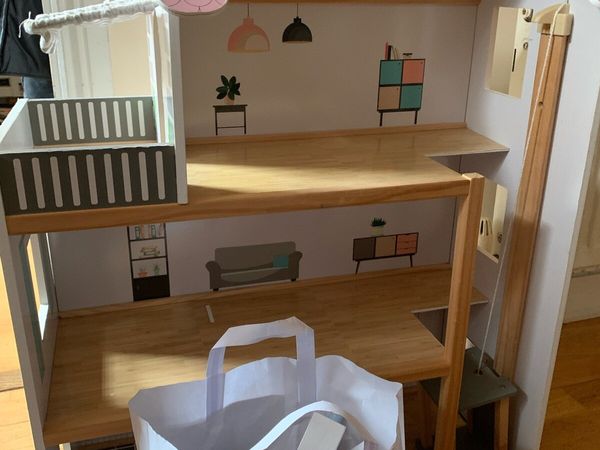 Doll House for free - Main image