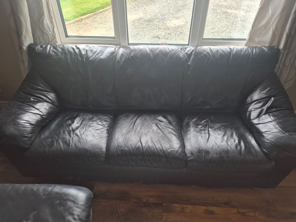 FREE 3 seater 2 seater  and pouf - Main image