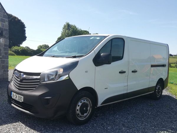 2016 Vauxhall Vivaro - Main image