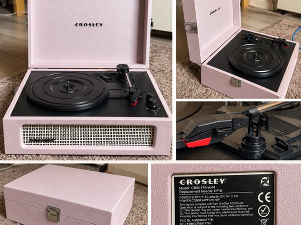 Crosley Voyager CR8017B-AM4 - Main image