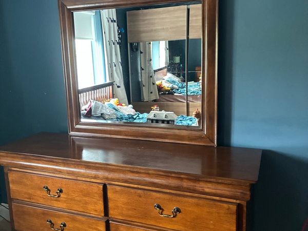 Chest of drawers and mirror - Main image