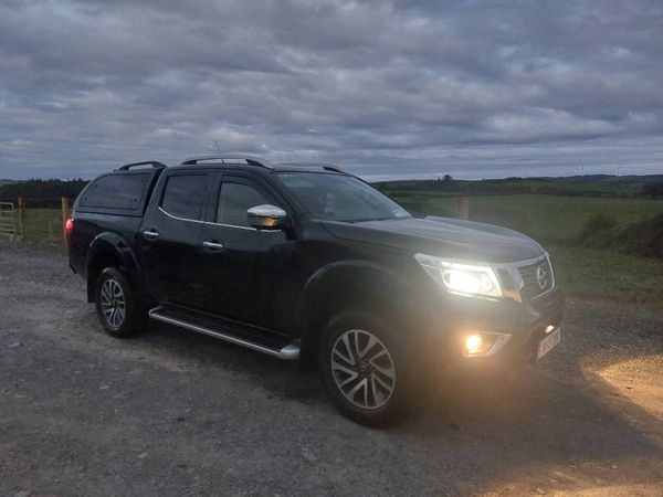 Nissan Navara Tekna 2.3 Automatic - Main image