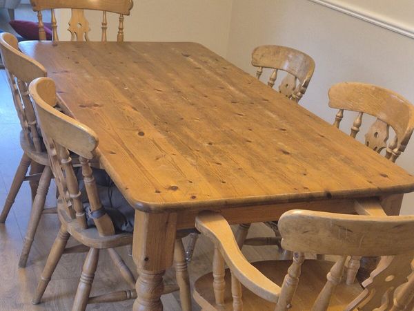 Table + chairs and dresser - Main image