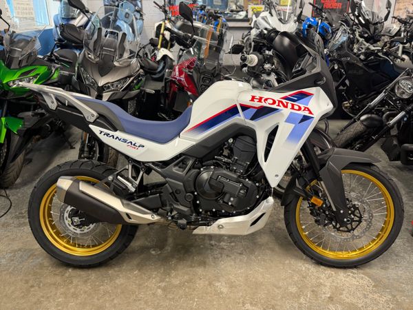 2026 Honda Transalp 750 E-CLUTCH (NEW) - Main image