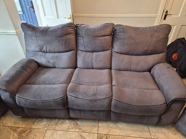 3 seater recliner and 2 reclining chairs - Main image