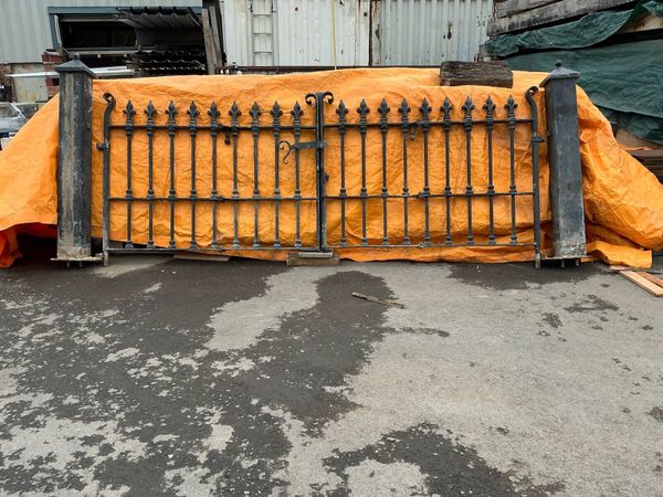 Gates - Main image