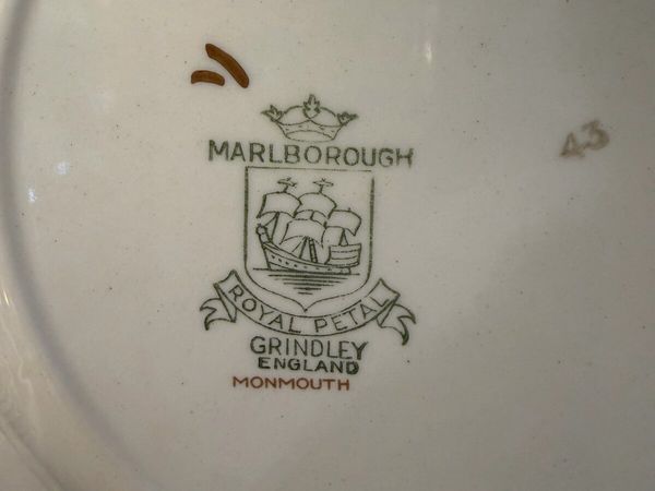 Antiques - Main image