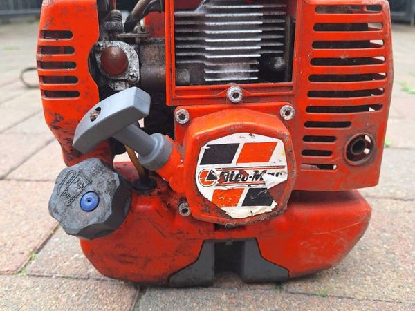 Oleo mac strimmers - Main image