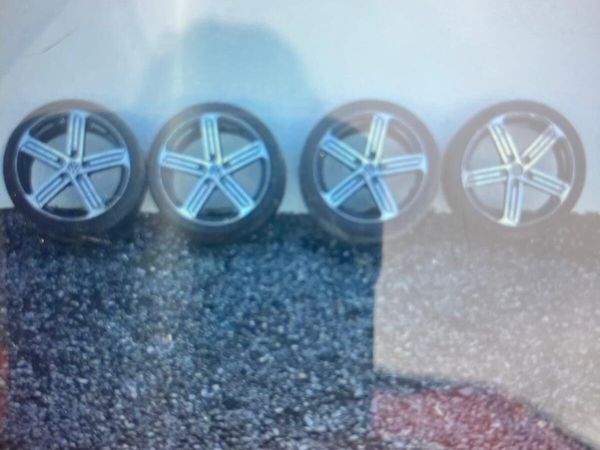 Alloy wheels. 18 Inch - Main image