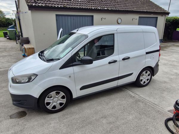 Ford Transit Courier 2014 - Main image
