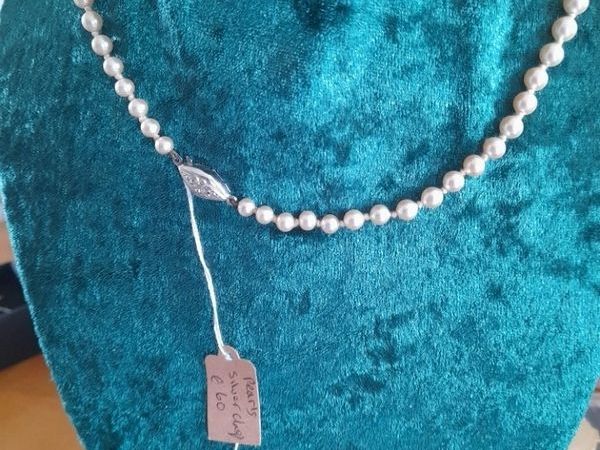 pearl necklace - Main image