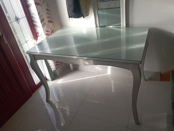 dinning room table - Main image