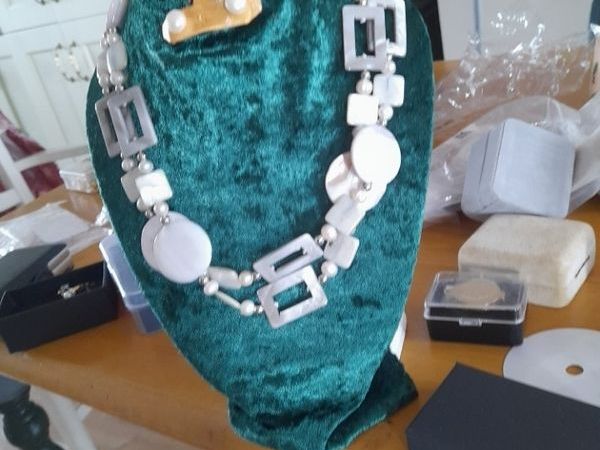 vintage pearl and mother of pearlnecklace - Main image
