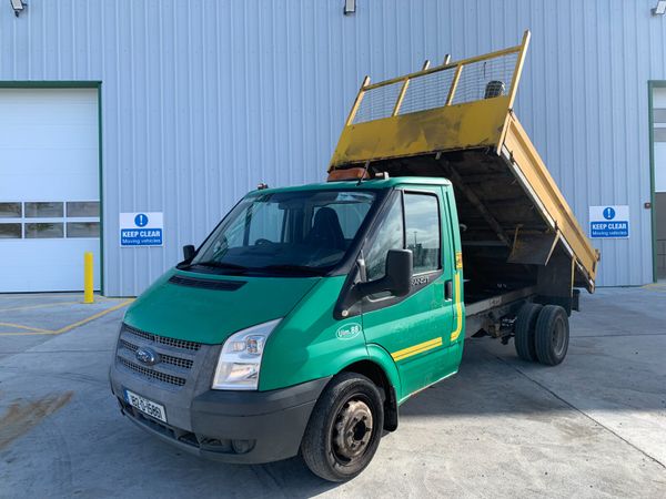 UNRESERVED 2013 FORD TRANSIT 350 TIPPER FOR AUCT - Main image