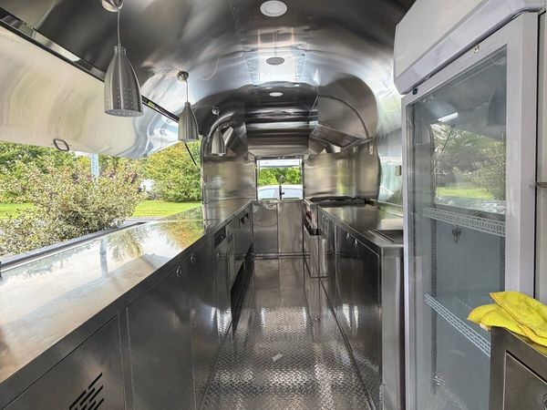 Airstream Food Trucks - Main image