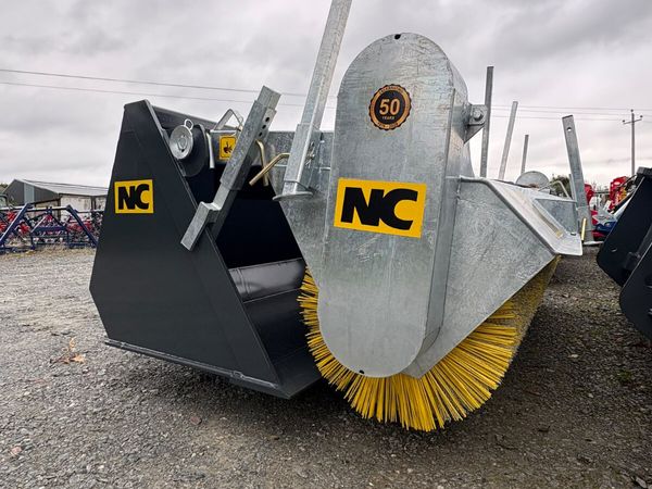 New NC Bucket Sweeper 7' 9 (Manitou) - Main image