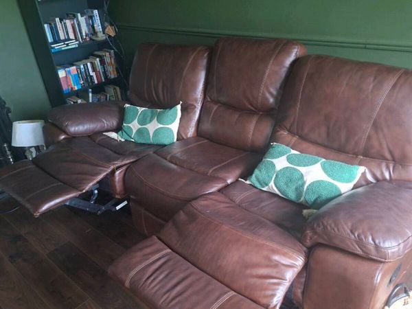 Leather couch - Main image