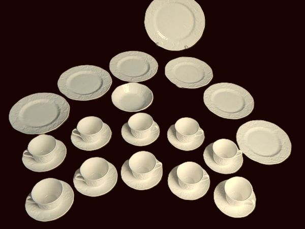 Wedgwood Bone China Strawberry & Vine Tableware - Main image