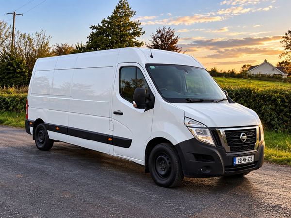 2022 Nissan Interstar - Main image