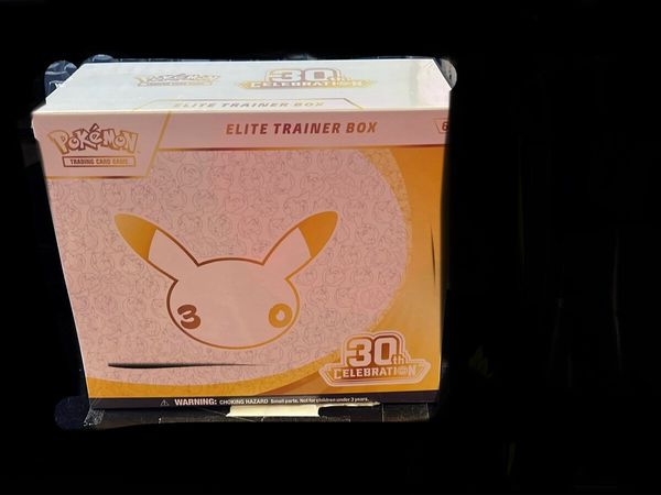 Pokemon 30th anniversary etb - Main image