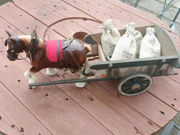 Gypsy/Traveller porcelain horse and cart CHEAP - Main image