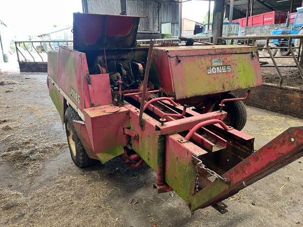 Jones MK Super 16 square baler - Main image