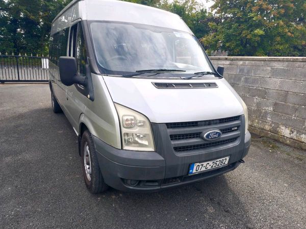 Minibus - Main image