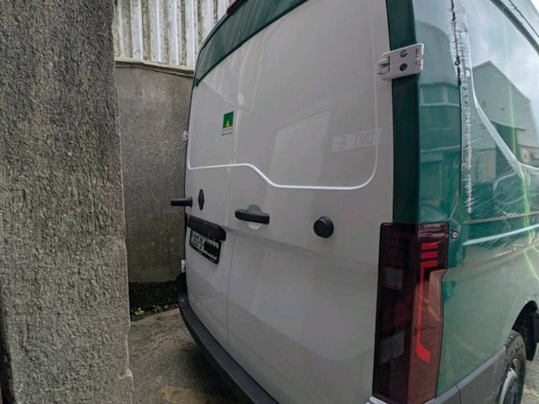 Renault master 2025 breaking electric interstar - Main image