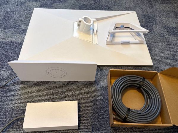 Starlink Standard Kit with pole adapter - Main image