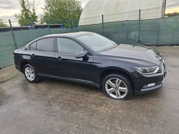 152 Volkswagen Passat  1.6 Tdi - Main image