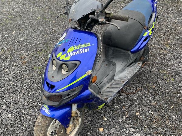 Two mopeds - Main image
