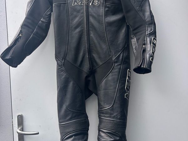 MZB size 16 1 piece leather suit - Main image