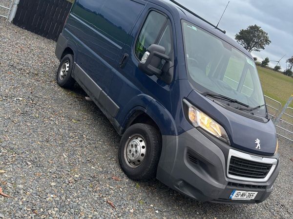 151 Peugeot Boxer van - Main image