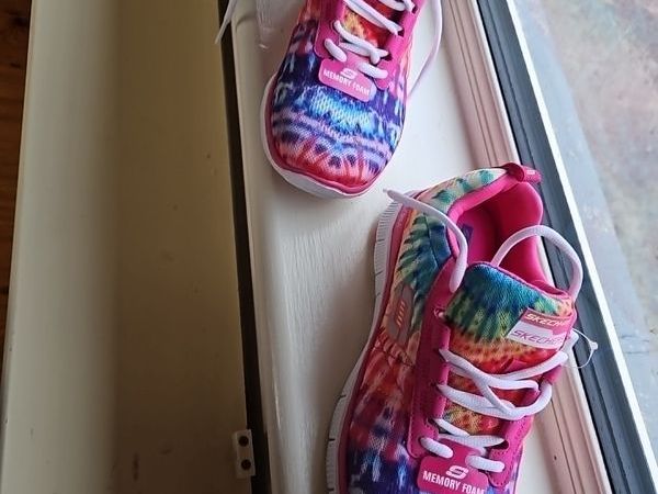 Ladies Skechers - Main image