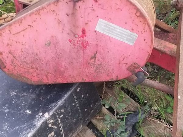 YARD CLEARANCE - Main image